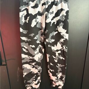 Under Armour Kids Camo Joggers - Black, Gray, and White